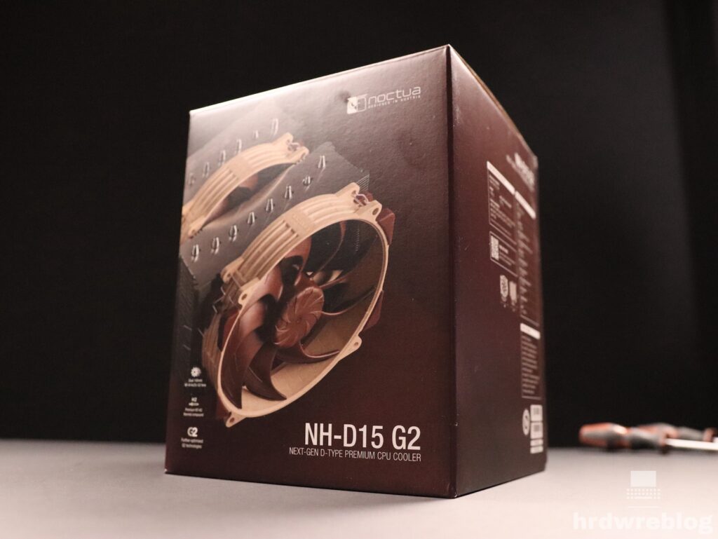 Frontansicht der Noctua NH-D15 G2 Verpackung 